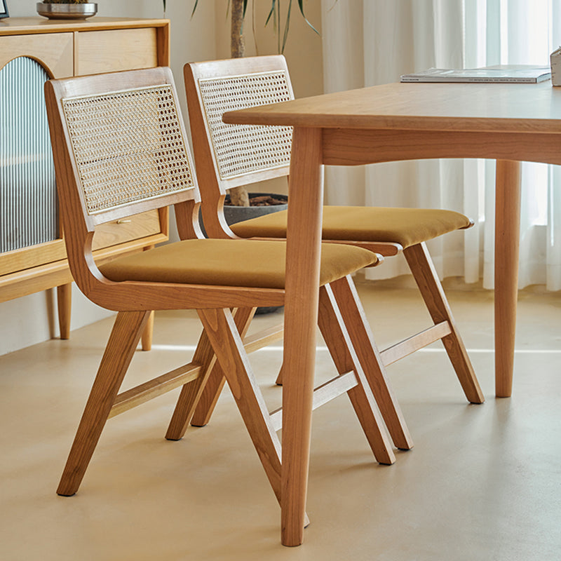 Traditionele stijl eetstoelen keukenarmloze zijstoelen met houten benen