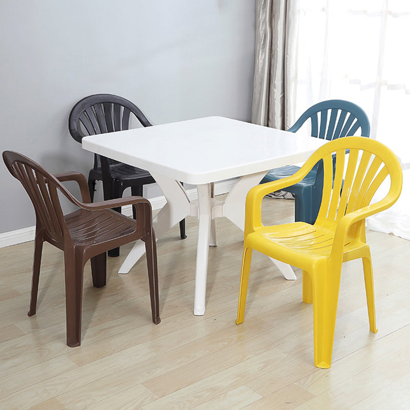 Chaises de salle à manger à bras empilables en plastique de chaise latérale Windsor de style contemporain