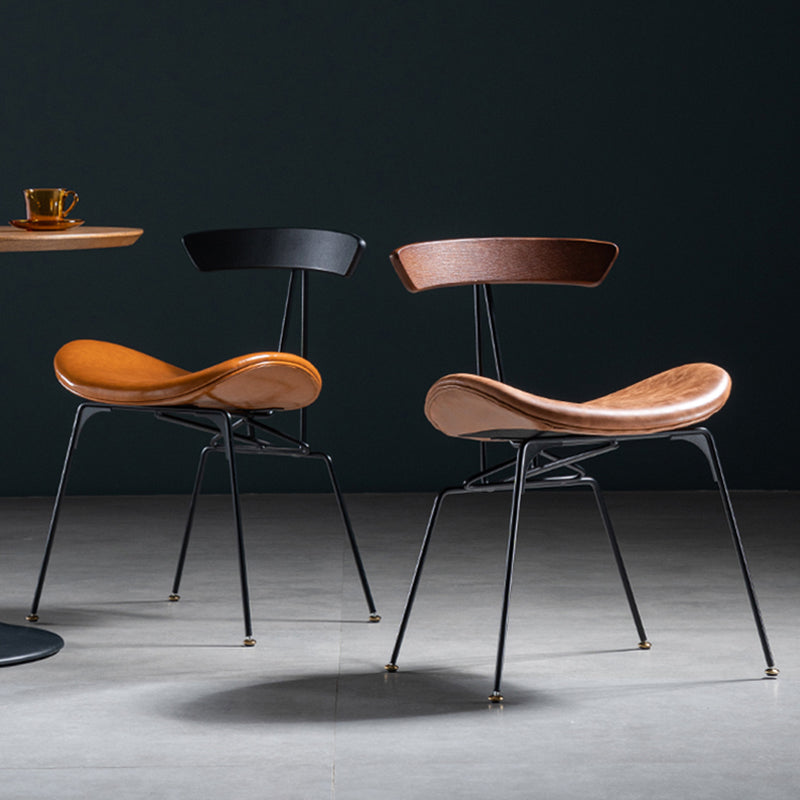 El cuero del estilo industrial que cena las sillas sin brazos abre la parte posterior que cena la silla lateral