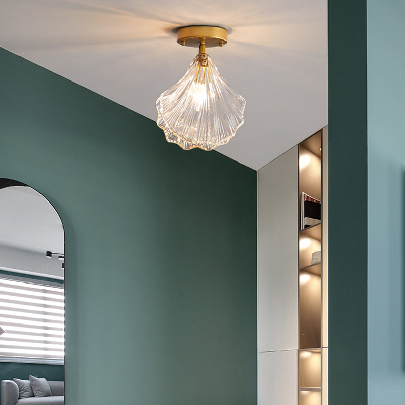 Gouden Shell plafondgemonteerde armatuur Eenvoud Stijl Glazen plafondlamp