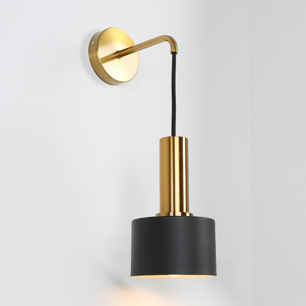 Postmodern Metal Wall Sconce 1 Blub Golden Wall Mounted Light Fixture for Bedroom