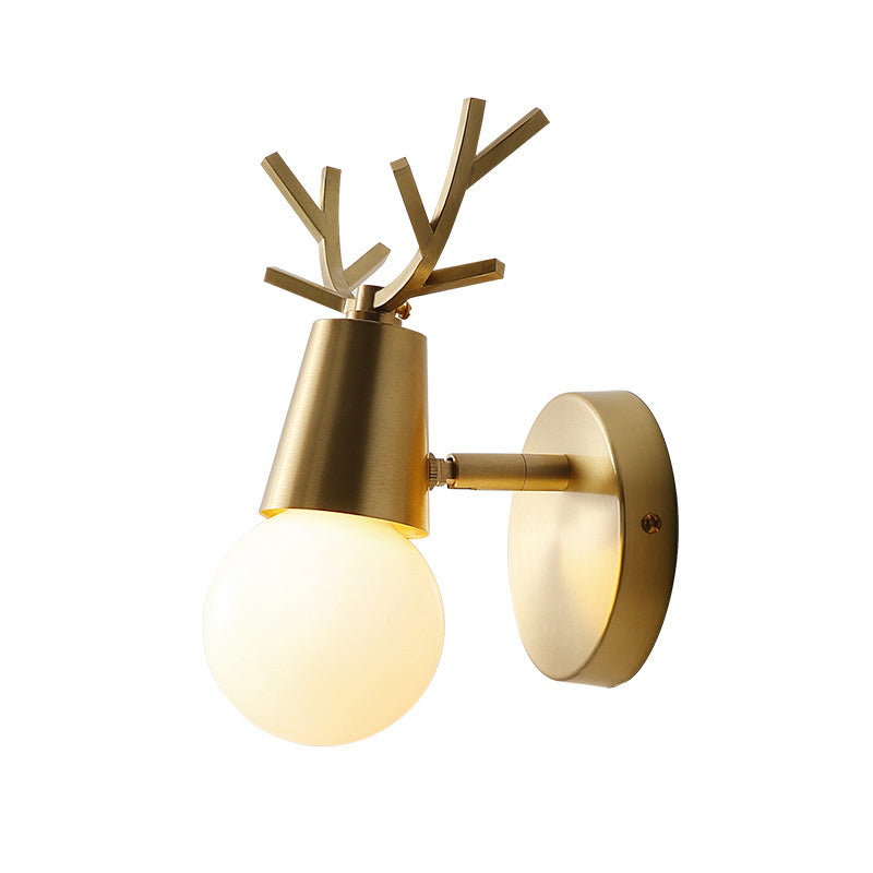 Luz de la pared de la pared de la asta de metal posmoderna de la pared dorada de la pared dorada para la sala de estar