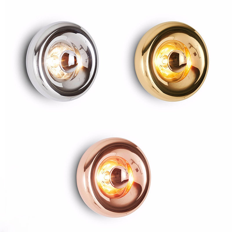 Postmodern Metal Wall Sconce Single Head Wall Mounted Light Fixture for Living Room