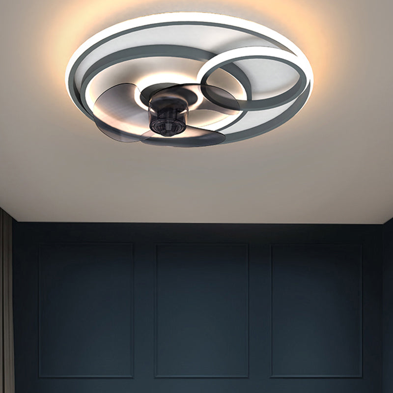 Moderne Metall Deckenventilator Lampe Cartoon LED Flush Mount Leuchte mit klarer Lüfterklinge