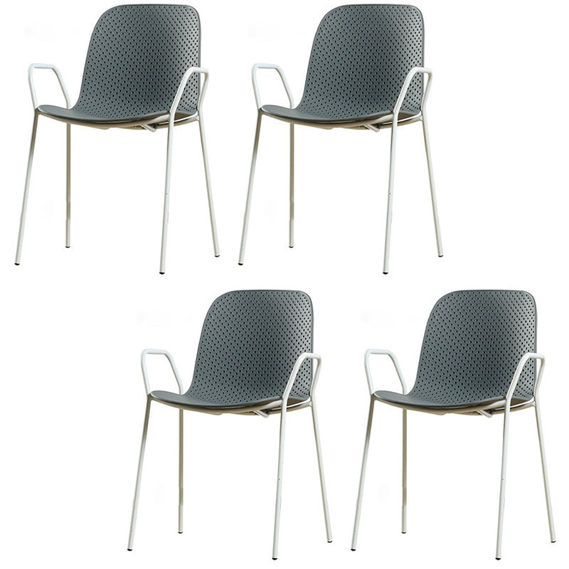 Chaise d'intérieur contemporaine avec accoudoirs et dossier solide en métal (Ensemble de 4)
