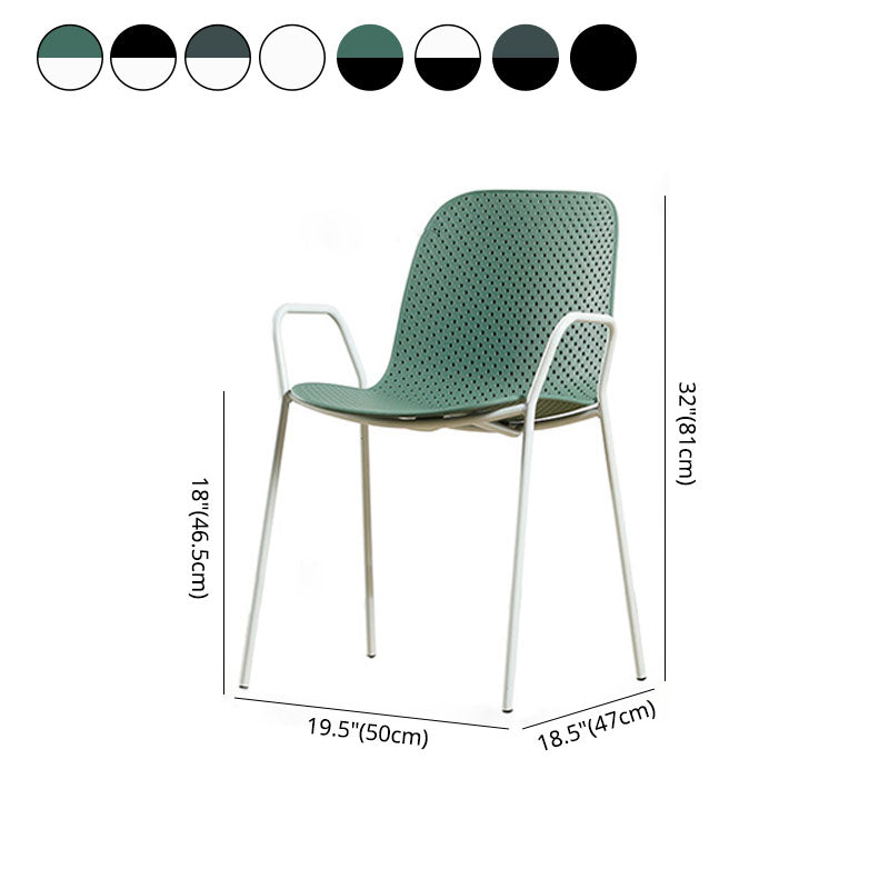 Chaise d'intérieur contemporaine avec accoudoirs et dossier solide en métal (Ensemble de 4)