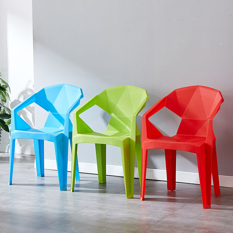 Chaises de salle à manger de style contemporain Chaises d'appoint avec accoudoirs en plastique pour cuisine (Ensemble de 4)