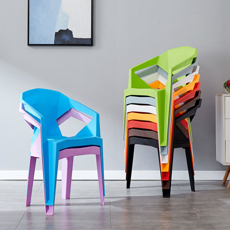 Chaises de salle à manger de style contemporain Chaises d'appoint avec accoudoirs en plastique pour cuisine (Ensemble de 4)