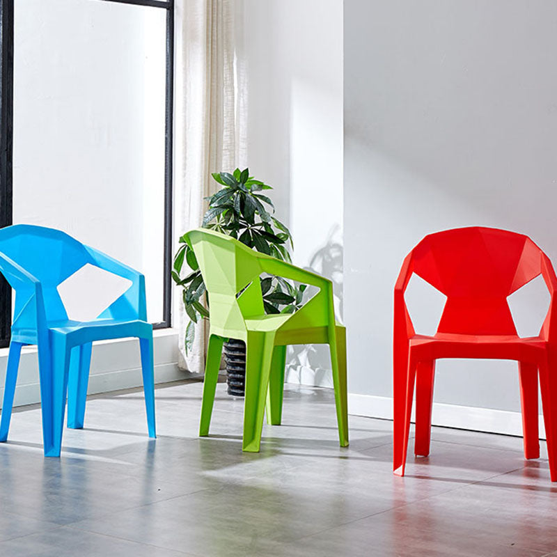 Chaises de salle à manger de style contemporain Chaises d'appoint avec accoudoirs en plastique pour cuisine (Ensemble de 4)