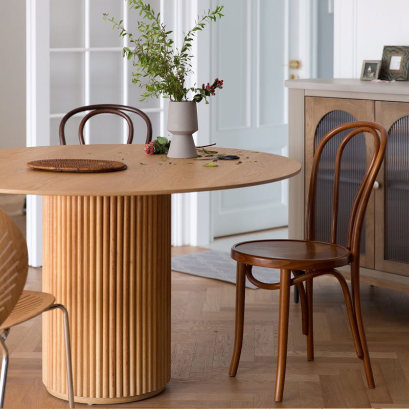 Mesa de comedor de madera sólida redonda colección de comedor estilo simplicidad con pedestal casual