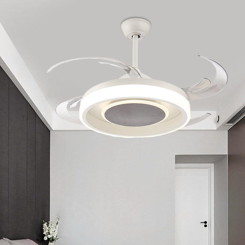 Éventail de ventilateur de pendentif à LED blanc de 42 "Légneur de pendentif à LED de large