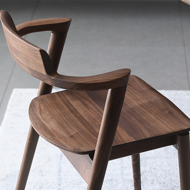 Inicio Silla de comedor de madera de estilo escandinavo Silla auxiliar de comedor con respaldo abierto y brazo