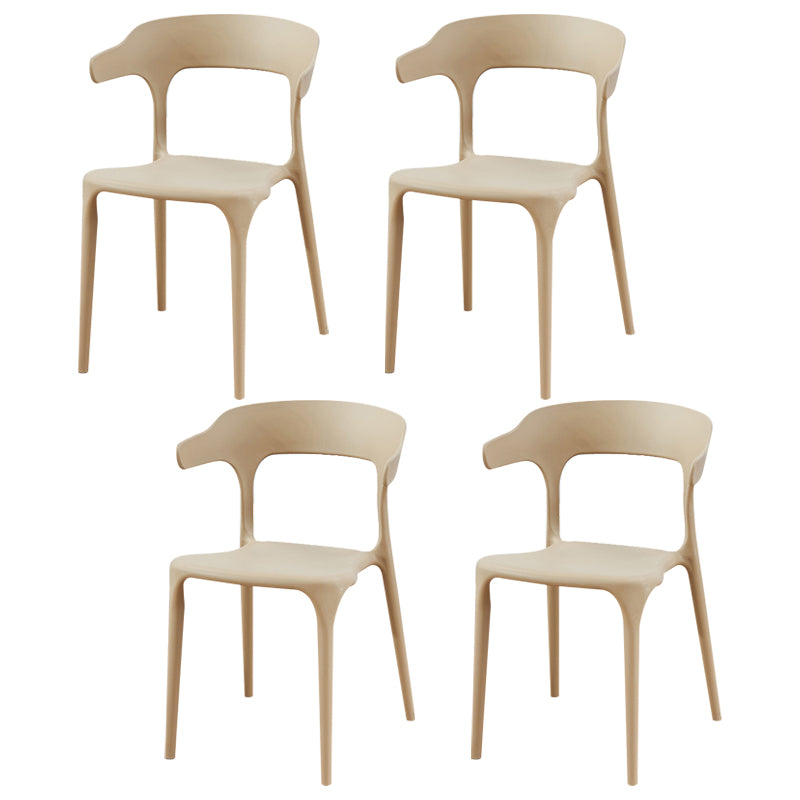 Los sillones de cena escandinavos plásticos abren los sillones de cena interiores de la parte posterior