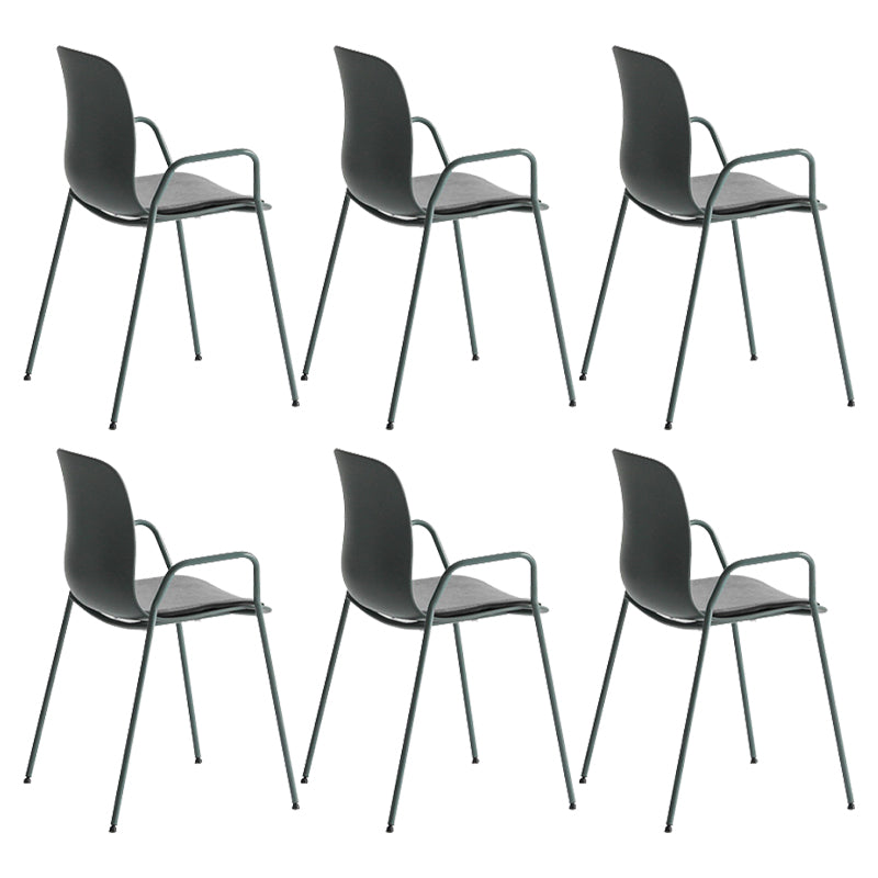 Silla plástica industrial del brazo de la sala de reuniones con parte posterior sólida del final mate que cena la silla