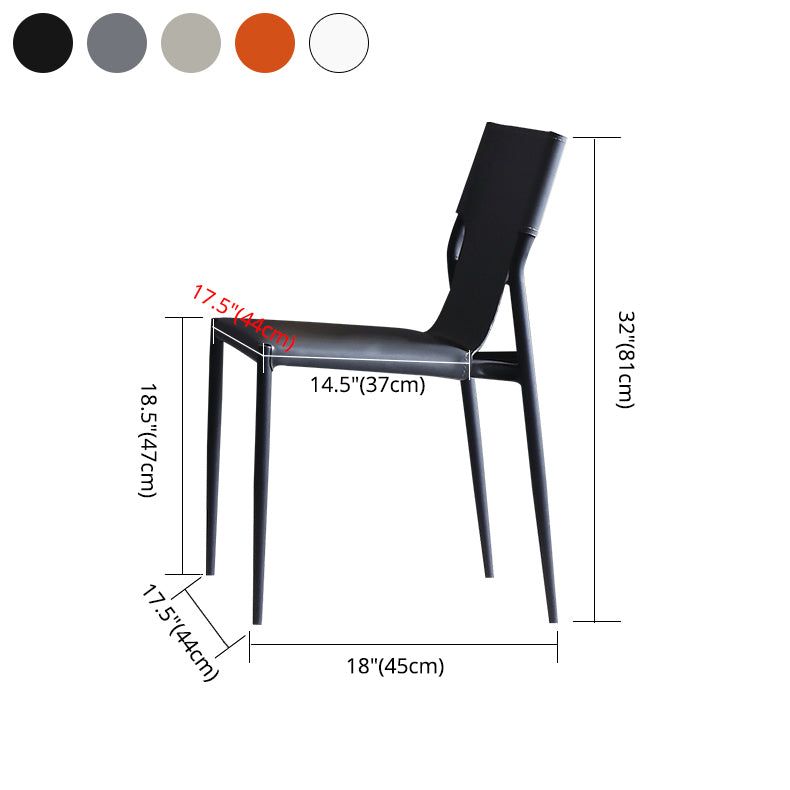 Silla lateral de cuero estilo diseñador para balcón, silla de comedor con respaldo sólido y patas negras