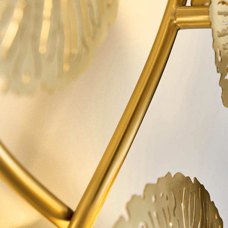 Luz de pared de metal de forma única Luz de pared de múltiples luces de estilo moderno en oro