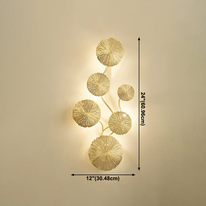 Luz de pared de metal de forma única Luz de pared de múltiples luces de estilo moderno en oro