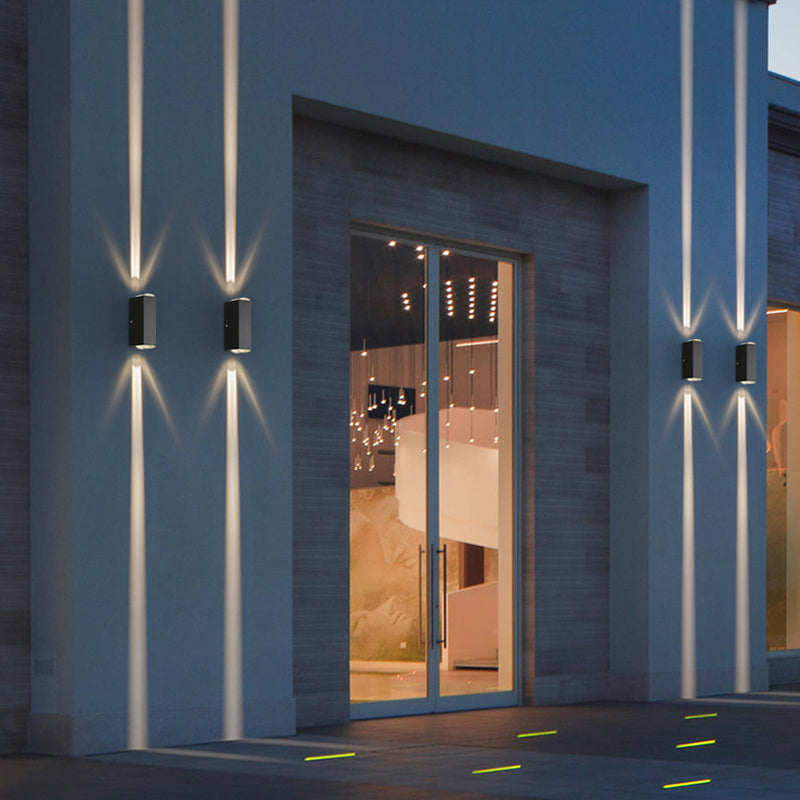 Luz de pared de metal de forma cuadrada estilo moderno de 2 luces lámpara de montaje de pared en negro