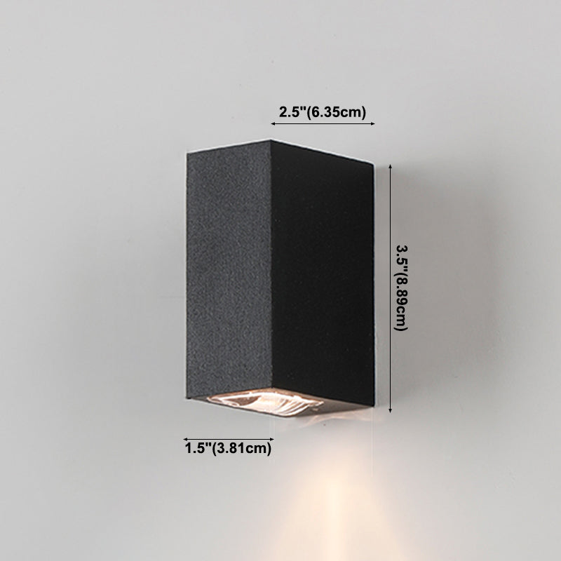 Luz de pared de metal de forma cuadrada estilo moderno de 2 luces lámpara de montaje de pared en negro