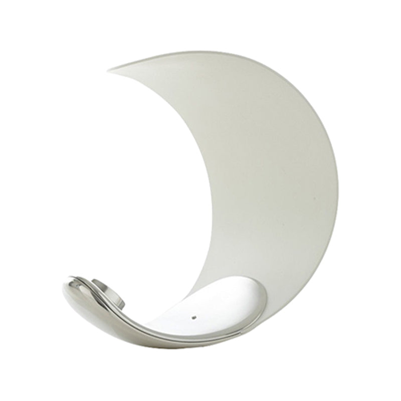 Postmodern Table Lamp Minimalist Metal LED Night Stand Lighting for Sitting Room Bedroom