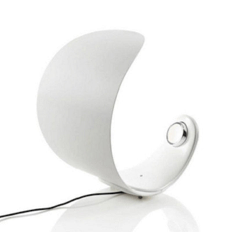 Postmodern Table Lamp Minimalist Metal LED Night Stand Lighting for Sitting Room Bedroom