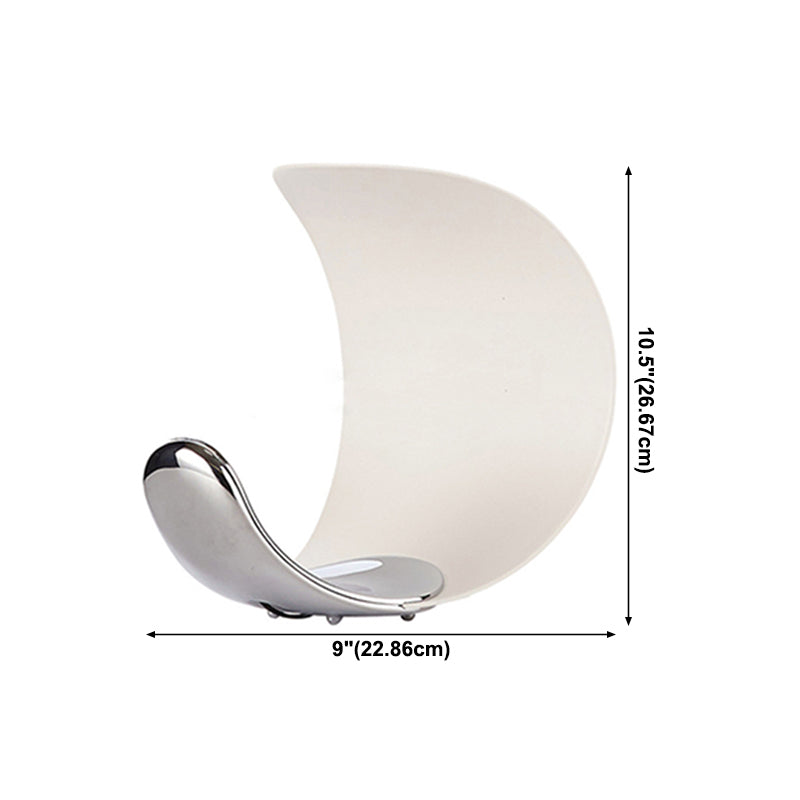 Postmodern Table Lamp Minimalist Metal LED Night Stand Lighting for Sitting Room Bedroom