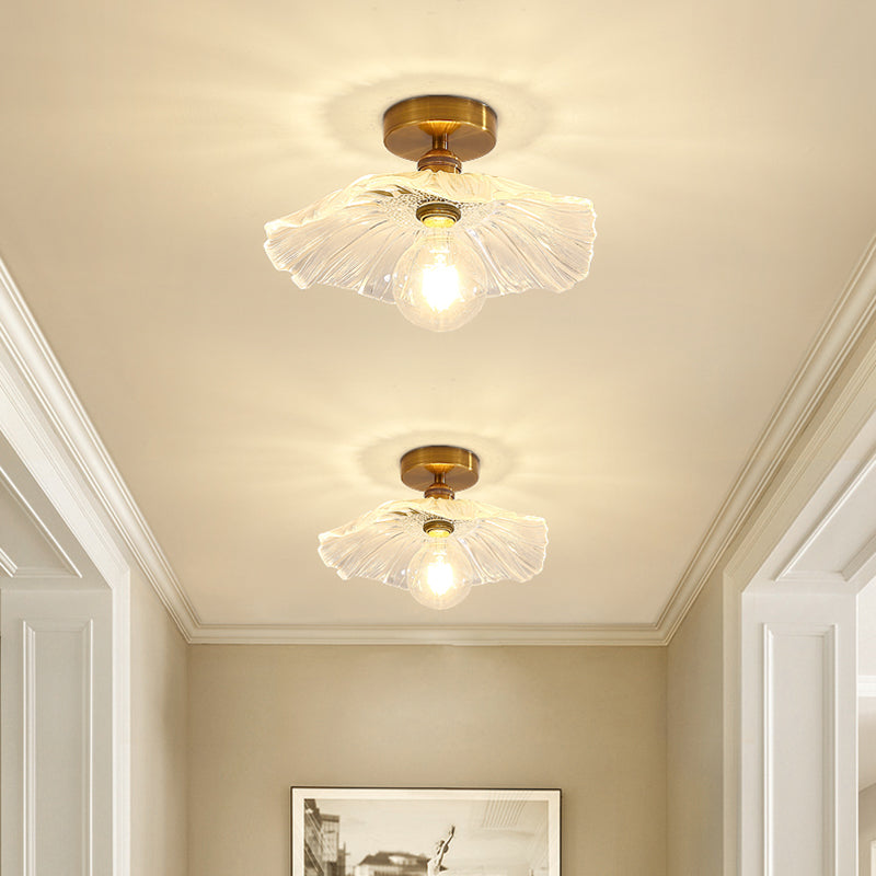Lampada da soffitto moderna e semplice a forma di loto Plafoniera in rame a 1 luce con paralume in vetro