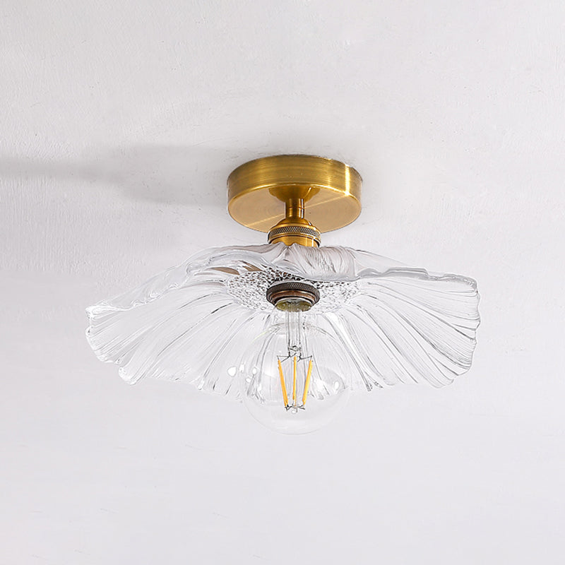 Lampada da soffitto moderna e semplice a forma di loto Plafoniera in rame a 1 luce con paralume in vetro