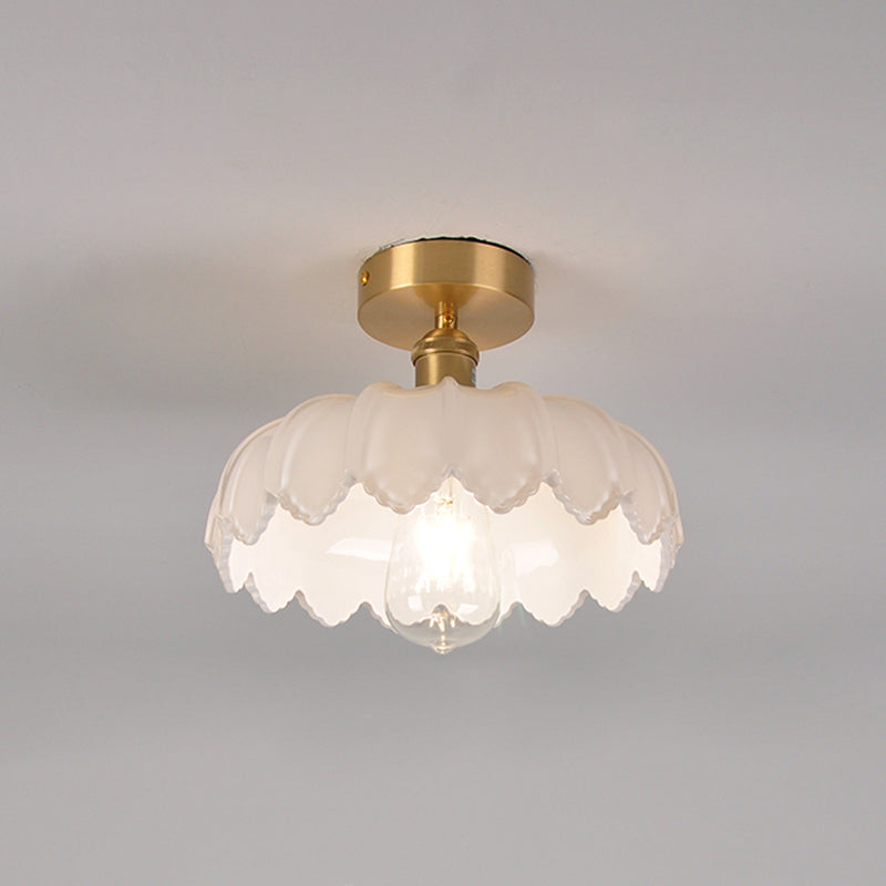 Lampada da soffitto moderna e creativa a forma di loto in rame a 1 luce con montaggio ad incasso