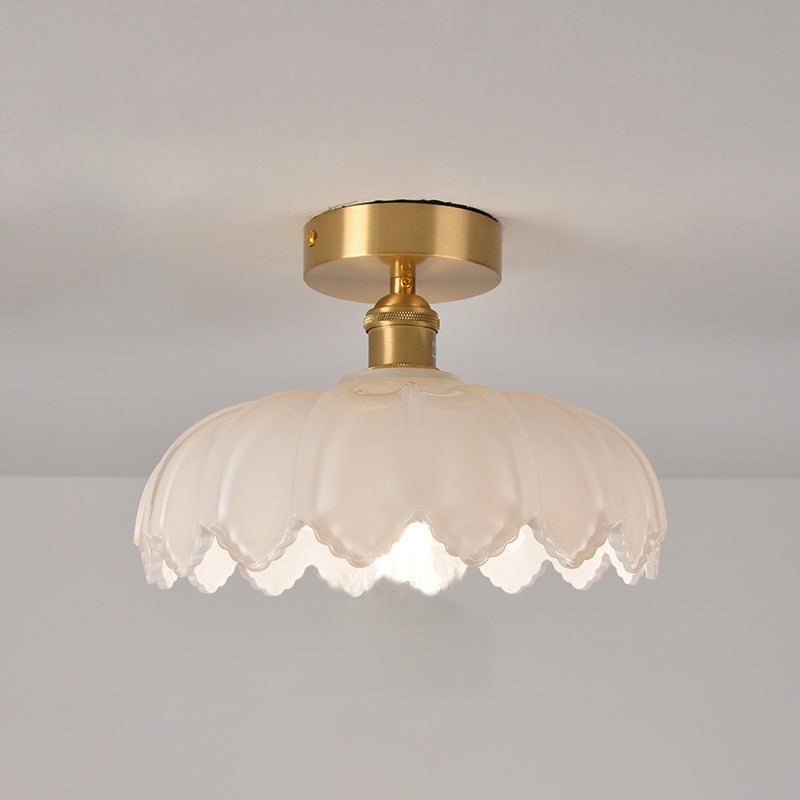 Lampada da soffitto moderna e creativa a forma di loto in rame a 1 luce con montaggio ad incasso