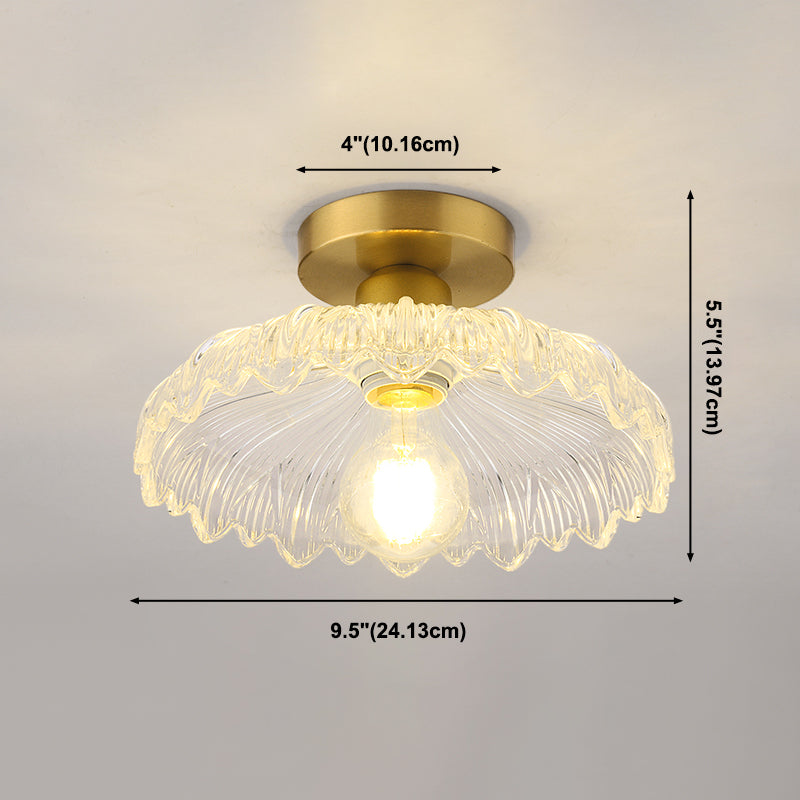 Minimalistische halbbündige Deckenleuchte mit goldenem Blumenmuster und Glasschirm