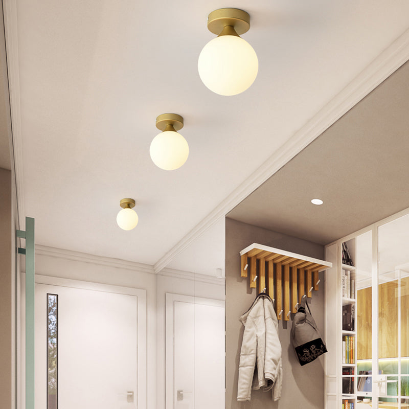 Plafonnier sphérique de style contemporain, luminaire monté au plafond pour allée en verre