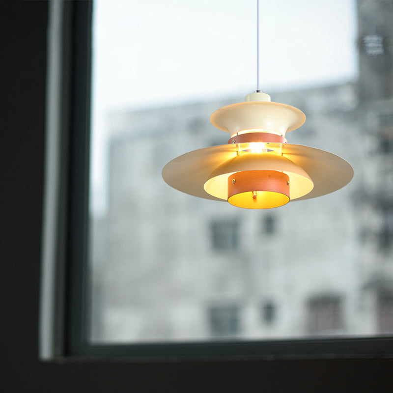 Éclairage de suspension à nuance écarquillée peu profonde Fixture d'éclairage en métal de style nordique en orange