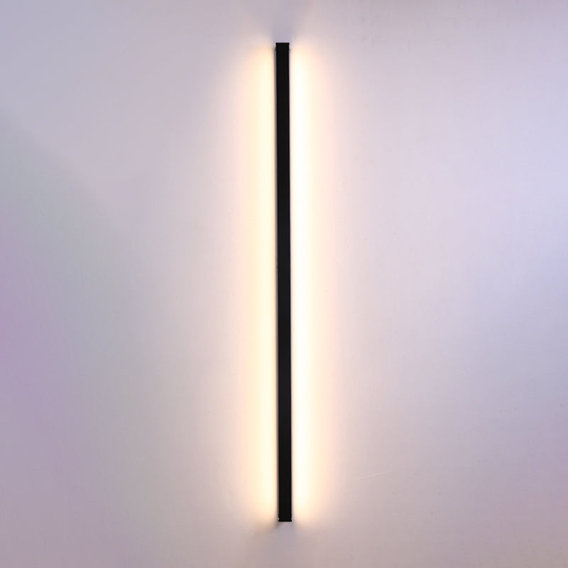 Linear Shape Metal Wall Light Modern Single Light Wall Mount Light Fixture in Black