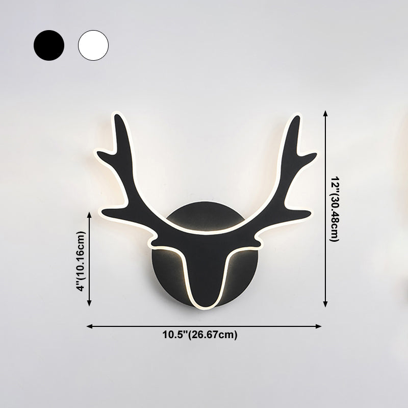 Lámpara de pared de pared minimalista contemporánea Lucina en el porche del pasillo