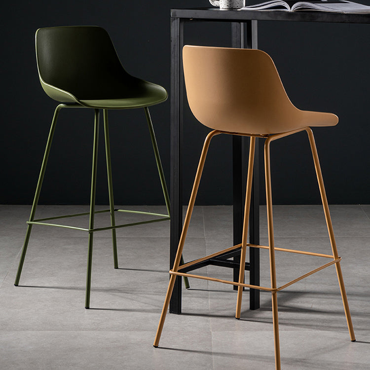Scandinavian Metal Plastic Counter Stools Low Back Indoor Bar Stool with Bucket Seat