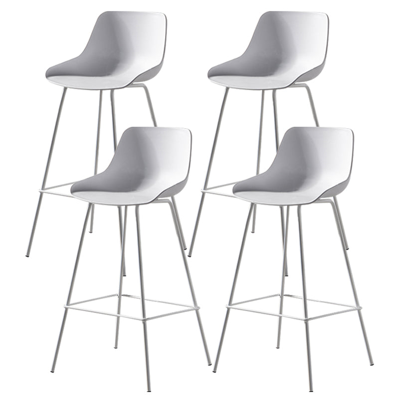Scandinavian Metal Plastic Counter Stools Low Back Indoor Bar Stool with Bucket Seat