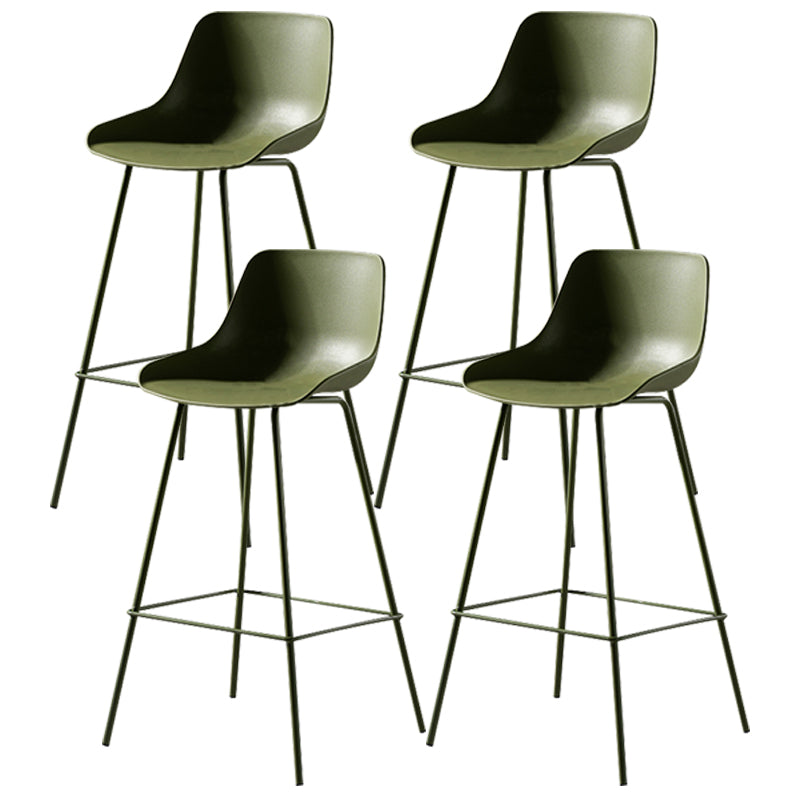 Scandinavian Metal Plastic Counter Stools Low Back Indoor Bar Stool with Bucket Seat