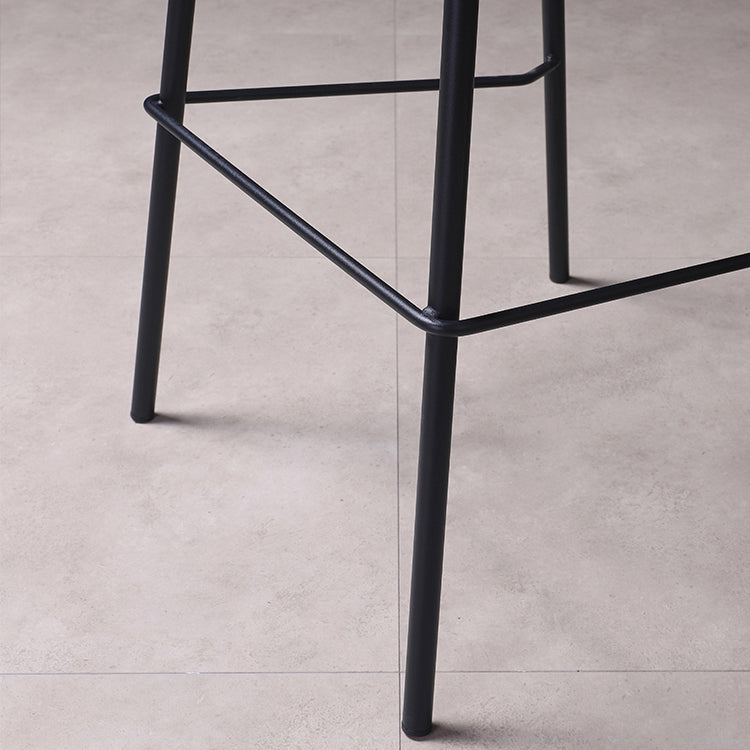 Industrial Black Metal Counter Stools Low Back Indoor Bar Stool with Bucket Seat