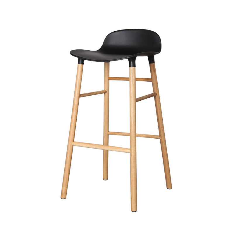 Taburete de bar interior de plástico sin brazos, moderno, con reposapiés y base de madera