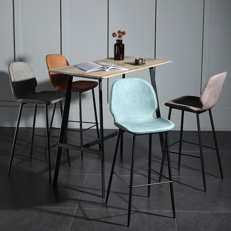 Taburete de bar sin brazos con respaldo moderno, taburete de bar de hierro para balcón con cojín de cuero