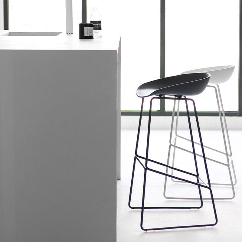 Taburete de plástico moderno para mostrador y bar, taburete reposapiés para cafetería
