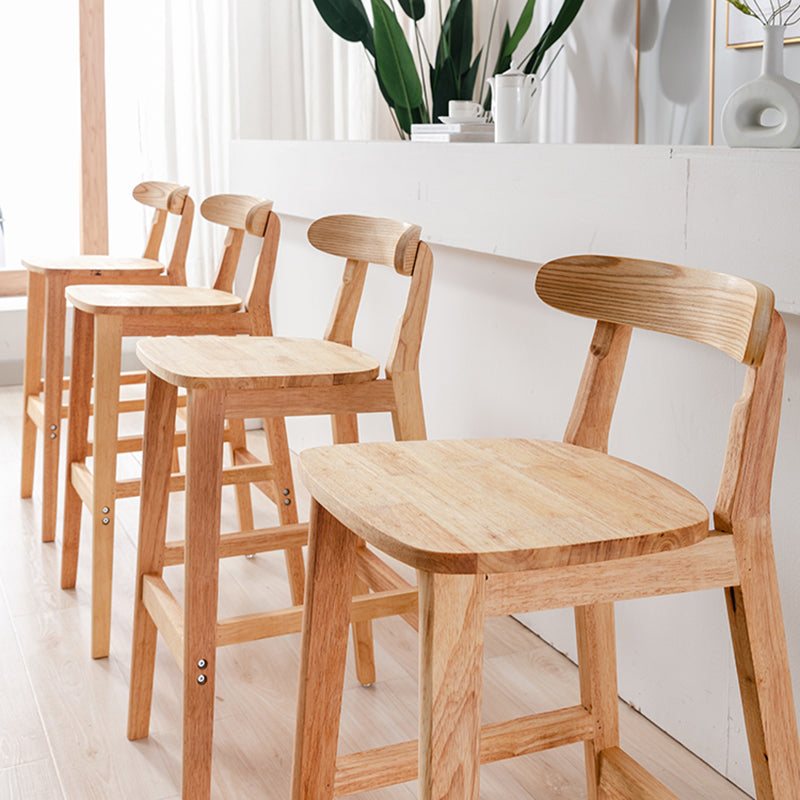 Tabouret de bar moderne en bois massif carré tabouret intérieur arrière bas avec des pattes en bois