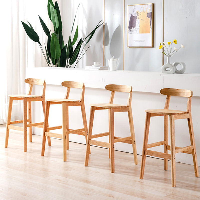 Tabouret de bar moderne en bois massif carré tabouret intérieur arrière bas avec des pattes en bois