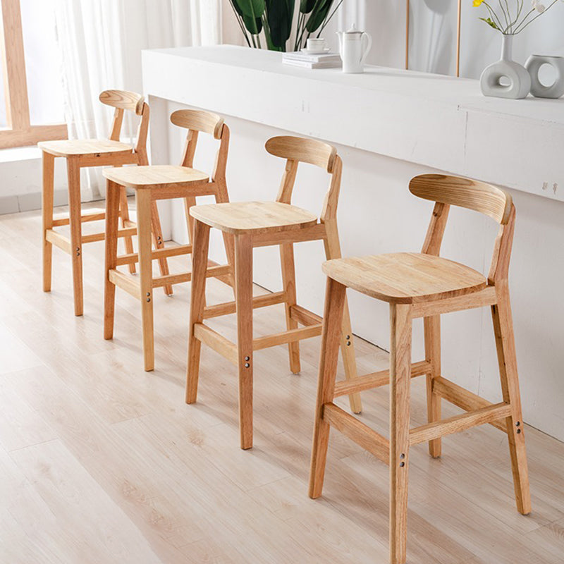 Tabouret de bar moderne en bois massif carré tabouret intérieur arrière bas avec des pattes en bois