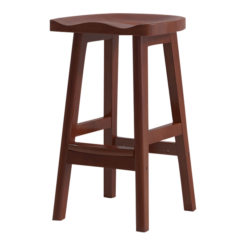 Moderner Barhocker aus Massivholz mit Sattelsitz, rückenfreier Innenhocker mit Holzbeinen