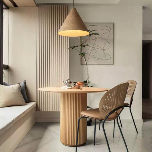 Mesa de comedor de estilo informal redondo Color de madera con madera sólida