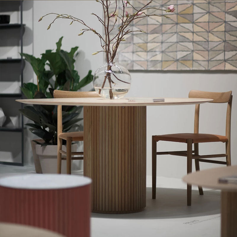 Mesa de comedor de estilo informal redondo Color de madera con madera sólida
