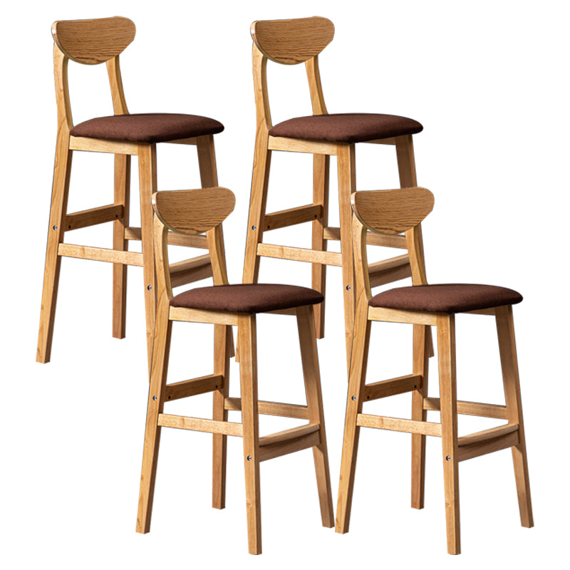 Barkruk van Scandinavisch hout met lage rugleuning, hoge binnenkruk met vierkante bekleding