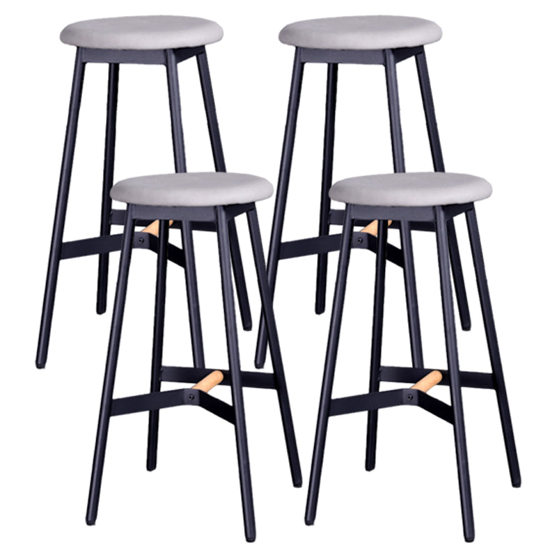 Taburetes de bar negros escandinavos, taburetes de bar sin respaldo de madera y metal con asiento redondo